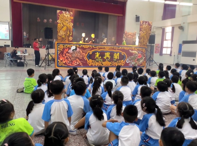 寓教於樂掌中戲教台語