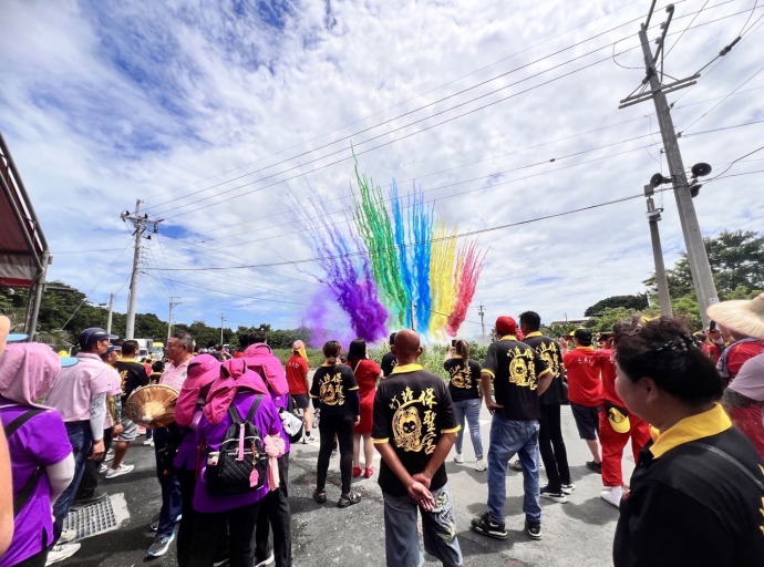 合興宮炸彈媽「步巡遊庄」 竹塘保聖宮熱情迎駕