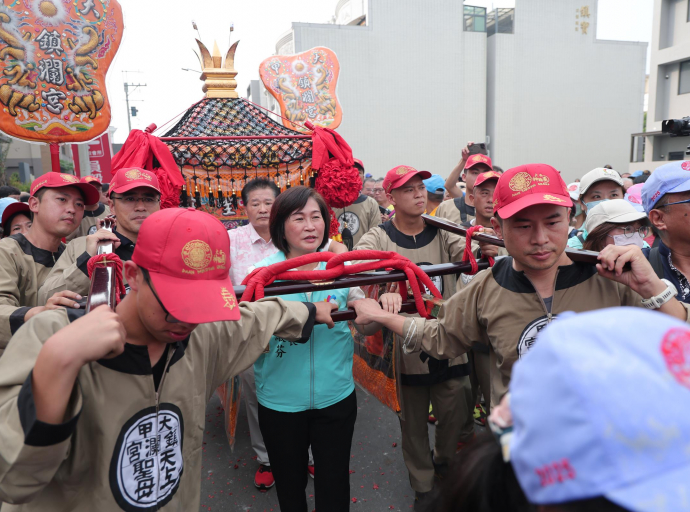 另類雙媽會—就愛田中鎮公所